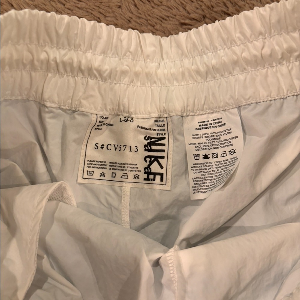Nike x Sacai Womens Pleated Skirt CV5713-100 White Grey - Picture 3 of 6